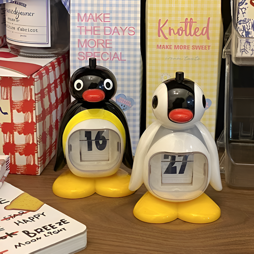 B/W Hue Penguin Kalendarz - Dekoracja Biurkowa i Tracker Daty