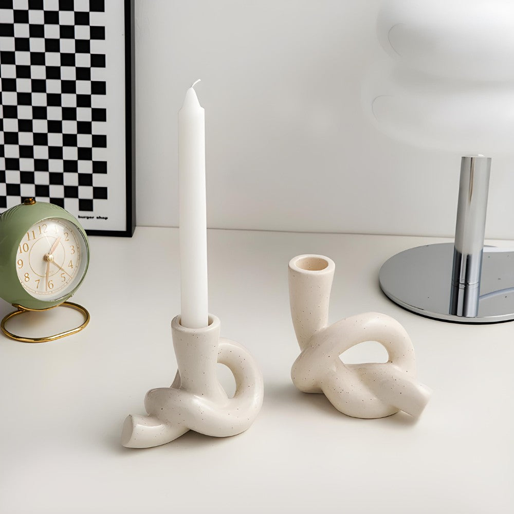 Ceramiczny Świecznik Dekoracyjny | Skręcony Węzeł | Plamkowana Łamana Biel