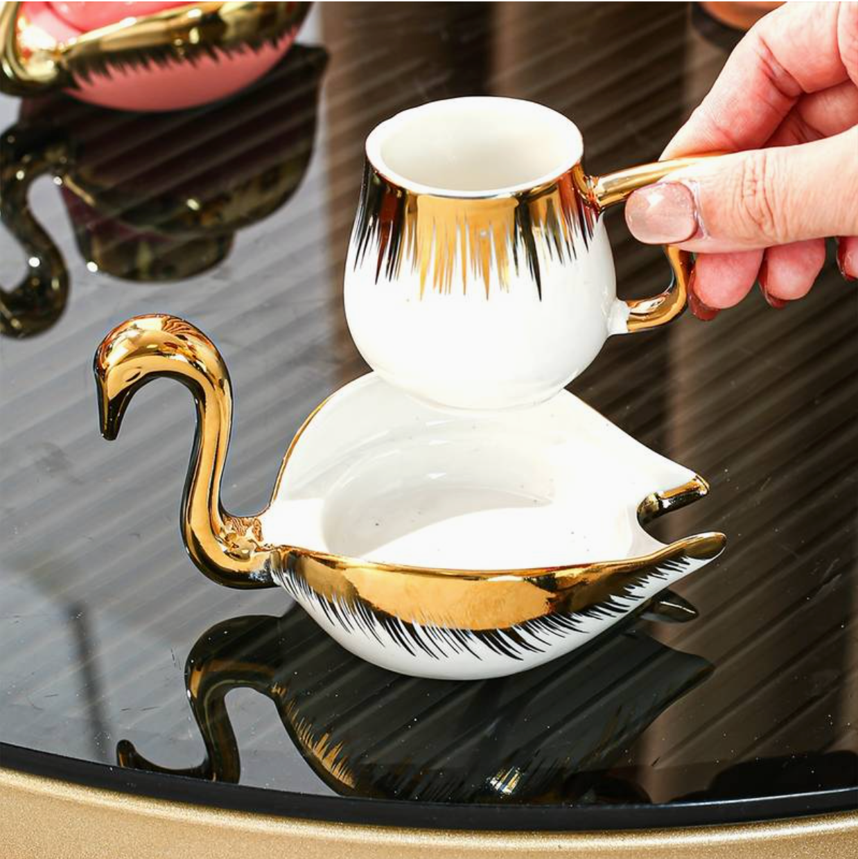 Dekoracja Ścienna Swan Luxia – Ornament Ścienny, Metal/Szkło, Wielokolorowy